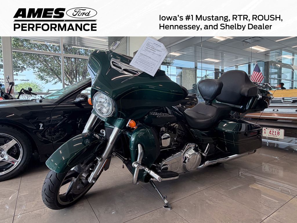 2015 HARLEY DAVIDSON Street Glide Special