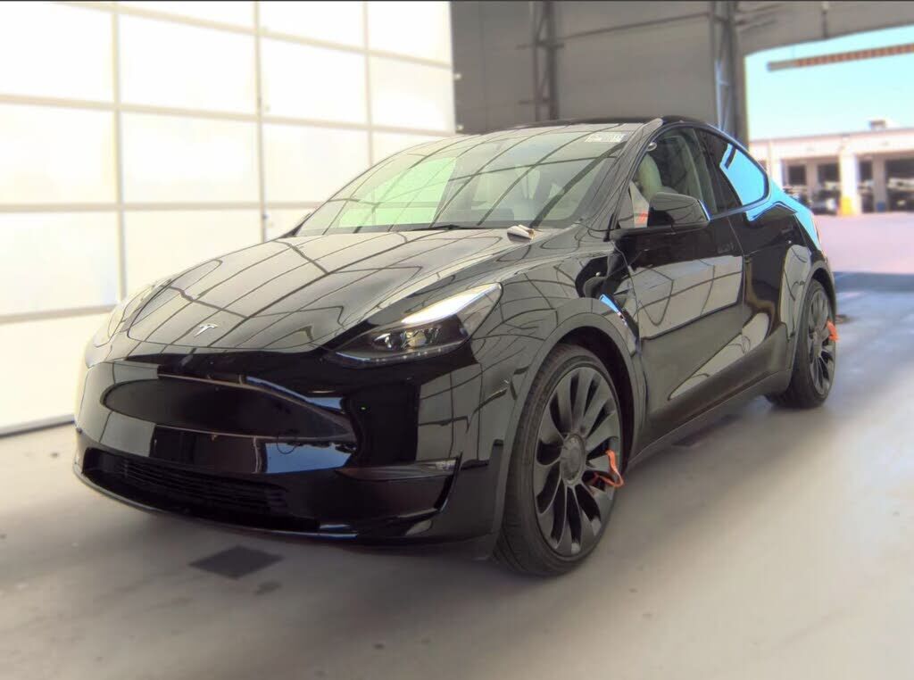 2023 TESLA Model Y