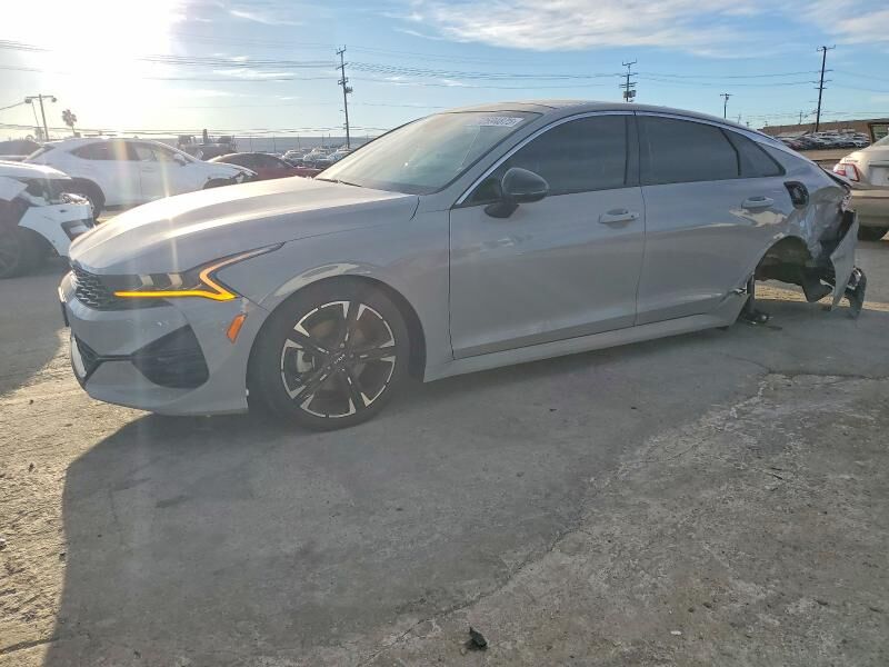 2022 KIA K5