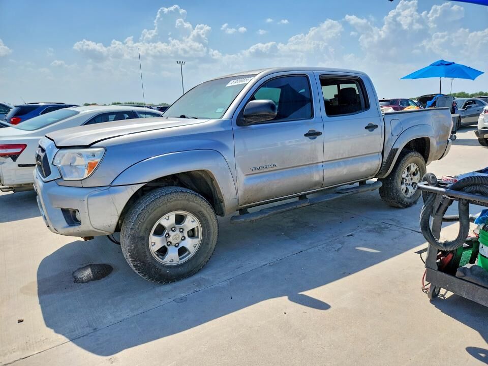 2015 TOYOTA Tacoma