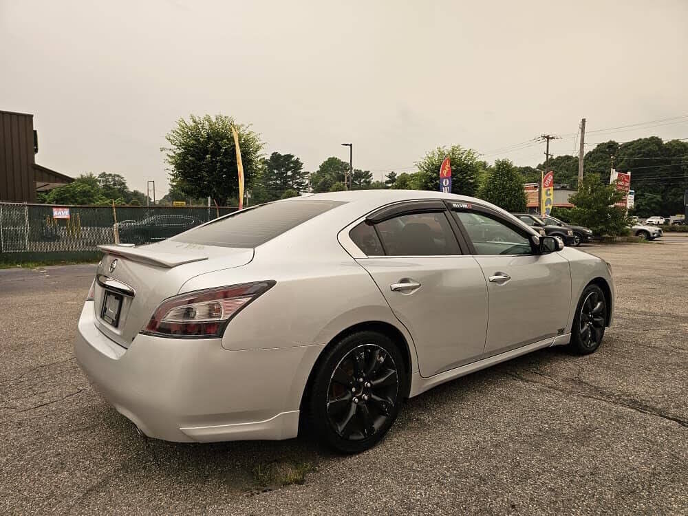 2012 NISSAN Maxima