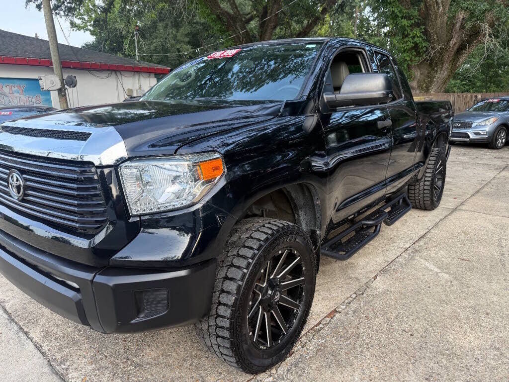2017 TOYOTA Tundra