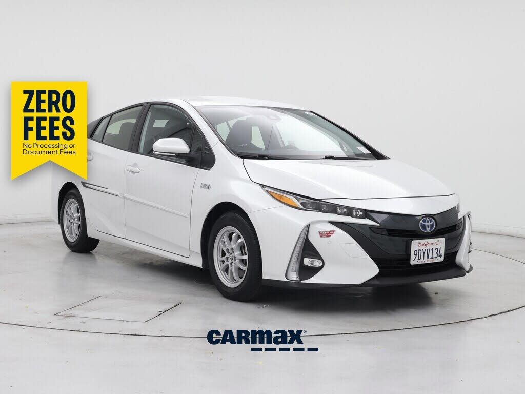 2022 TOYOTA Prius