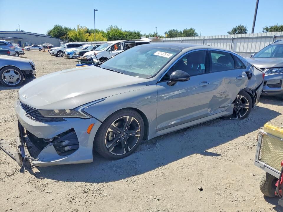 2022 KIA K5