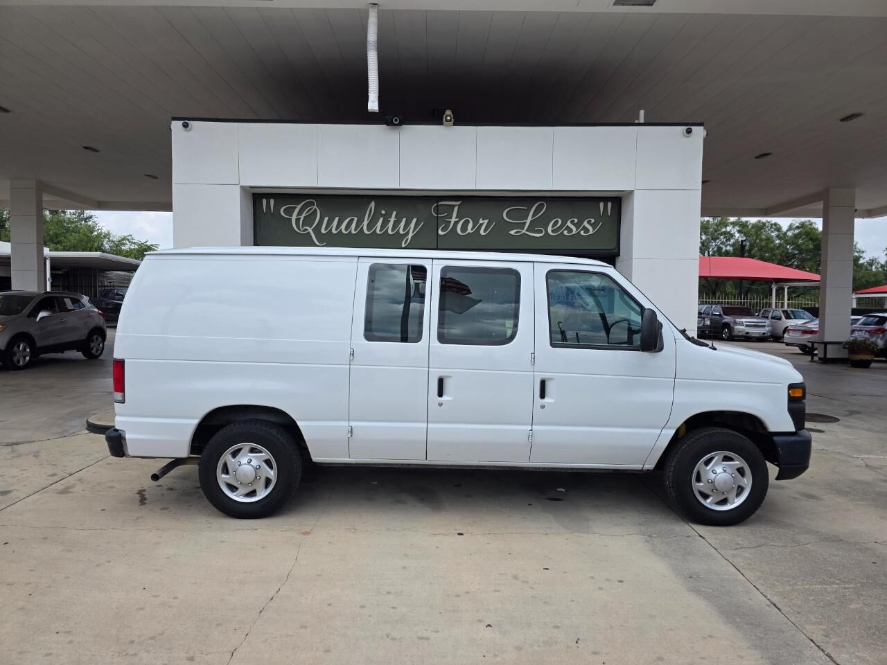 2013 FORD E-150