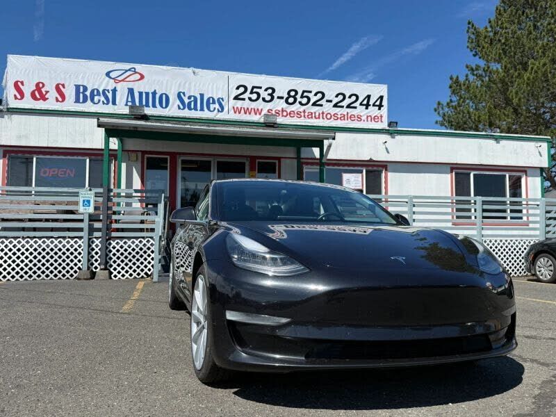 2018 TESLA Model 3