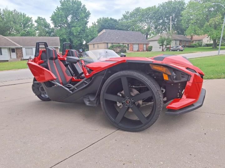 2015 SLINGSHOT Slingshot SL