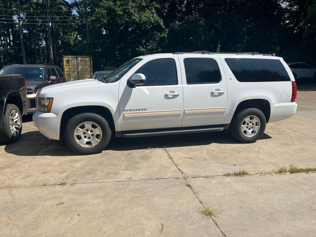 2011 CHEVROLET Suburban