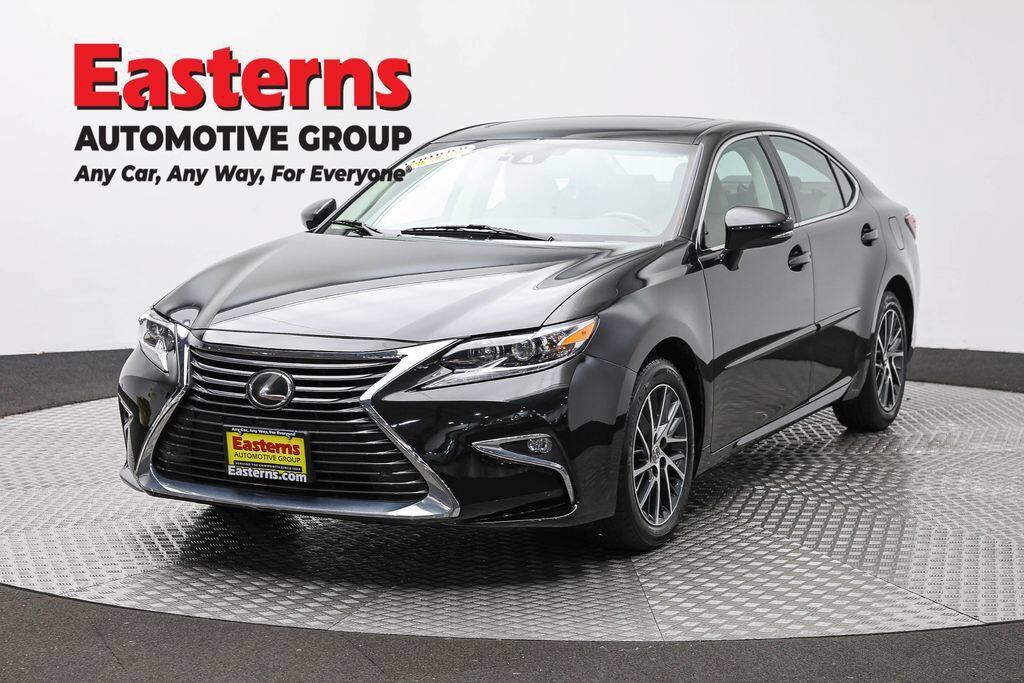 2017 LEXUS ES
