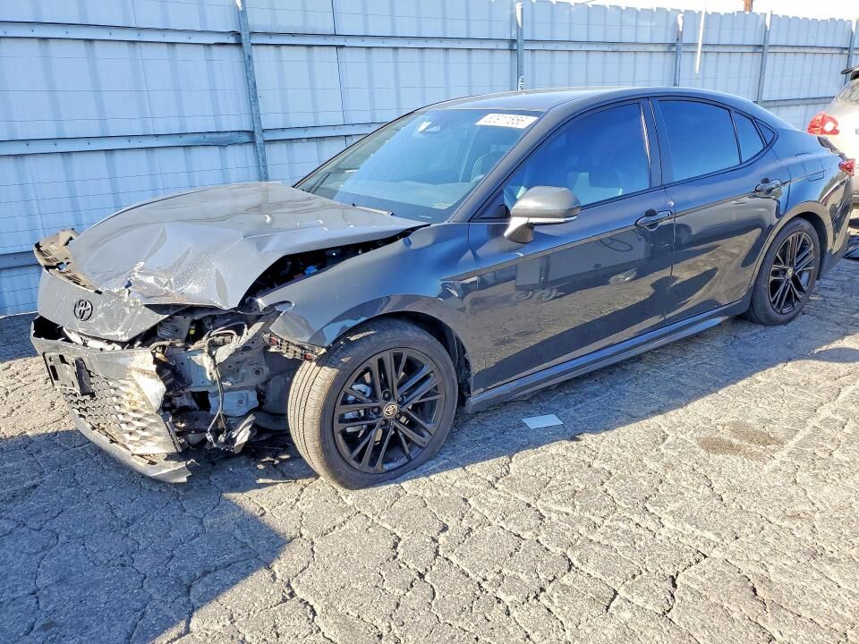 2025 TOYOTA Camry