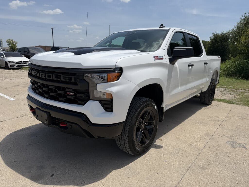 2025 CHEVROLET Silverado