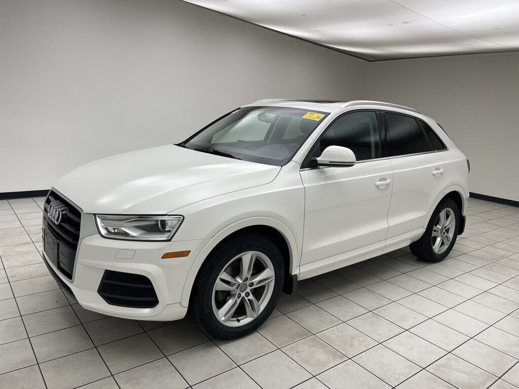 2016 AUDI Q3