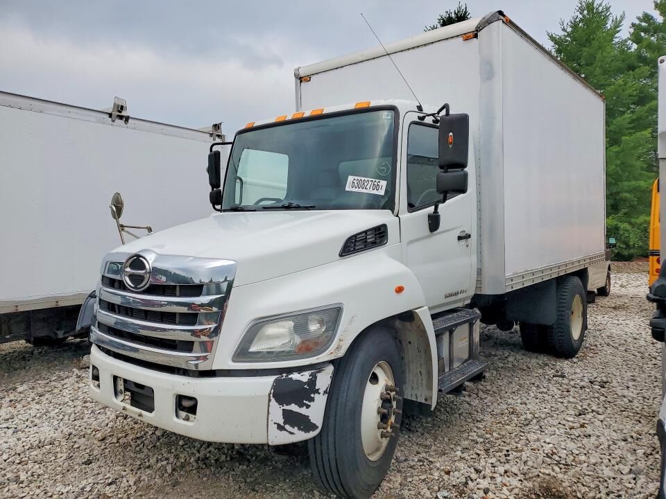 2016 HINO Conventional Type Truck