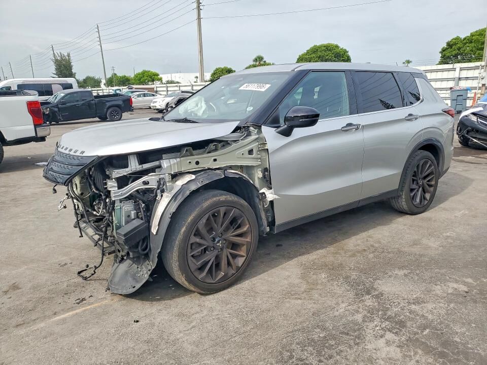 2022 MITSUBISHI Outlander