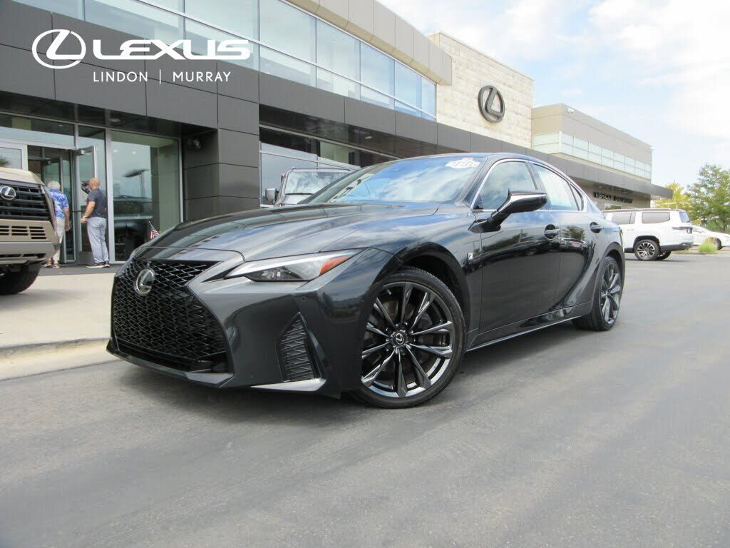 2021 LEXUS IS