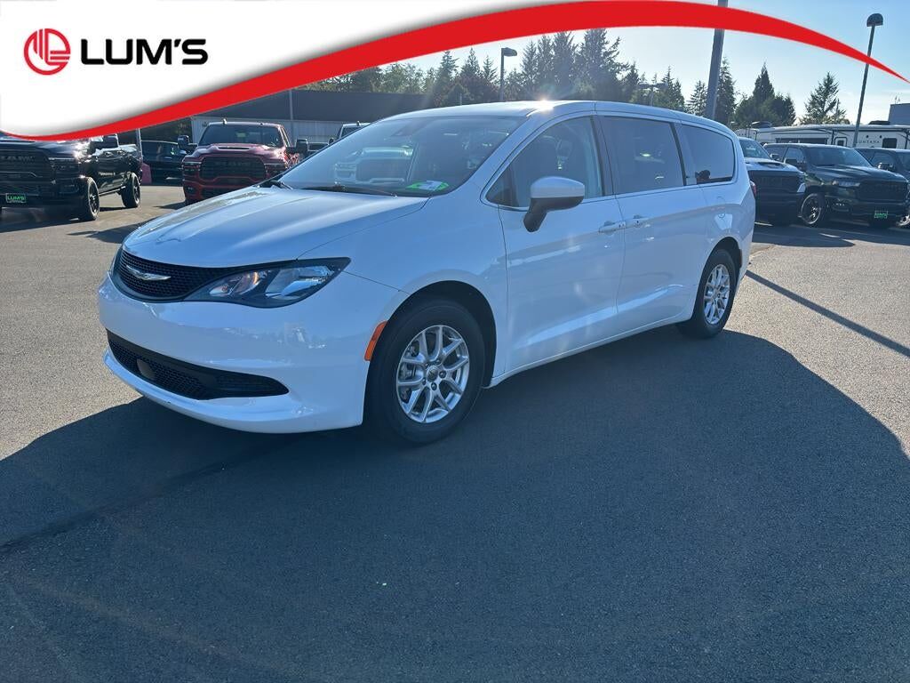 2023 CHRYSLER Voyager