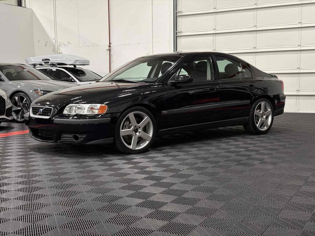 2004 VOLVO S60