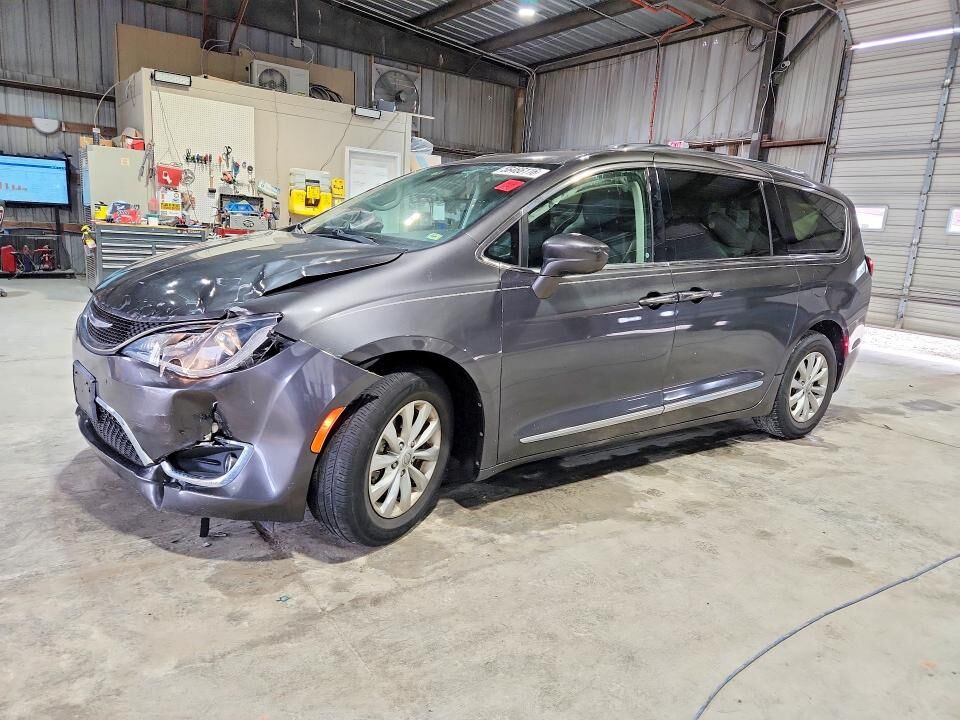 2019 CHRYSLER Pacifica