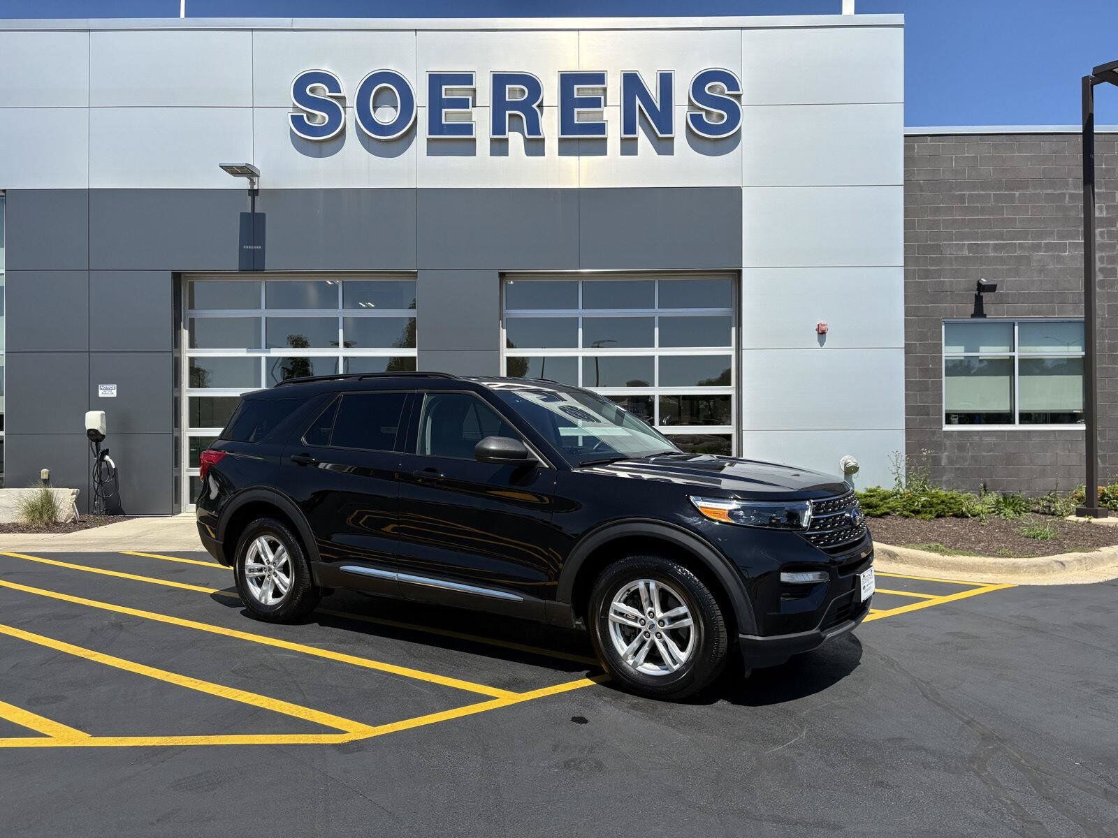 2023 FORD Explorer
