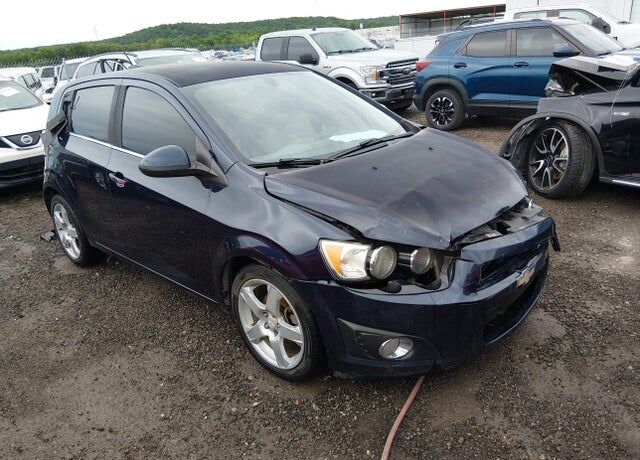 2016 CHEVROLET Sonic