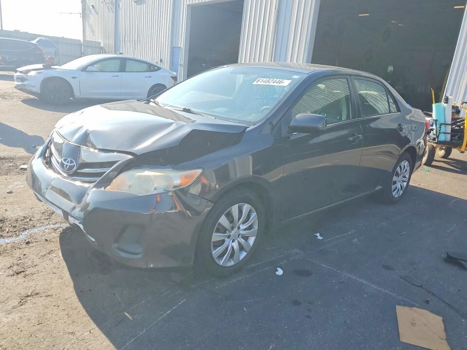 2013 TOYOTA Corolla