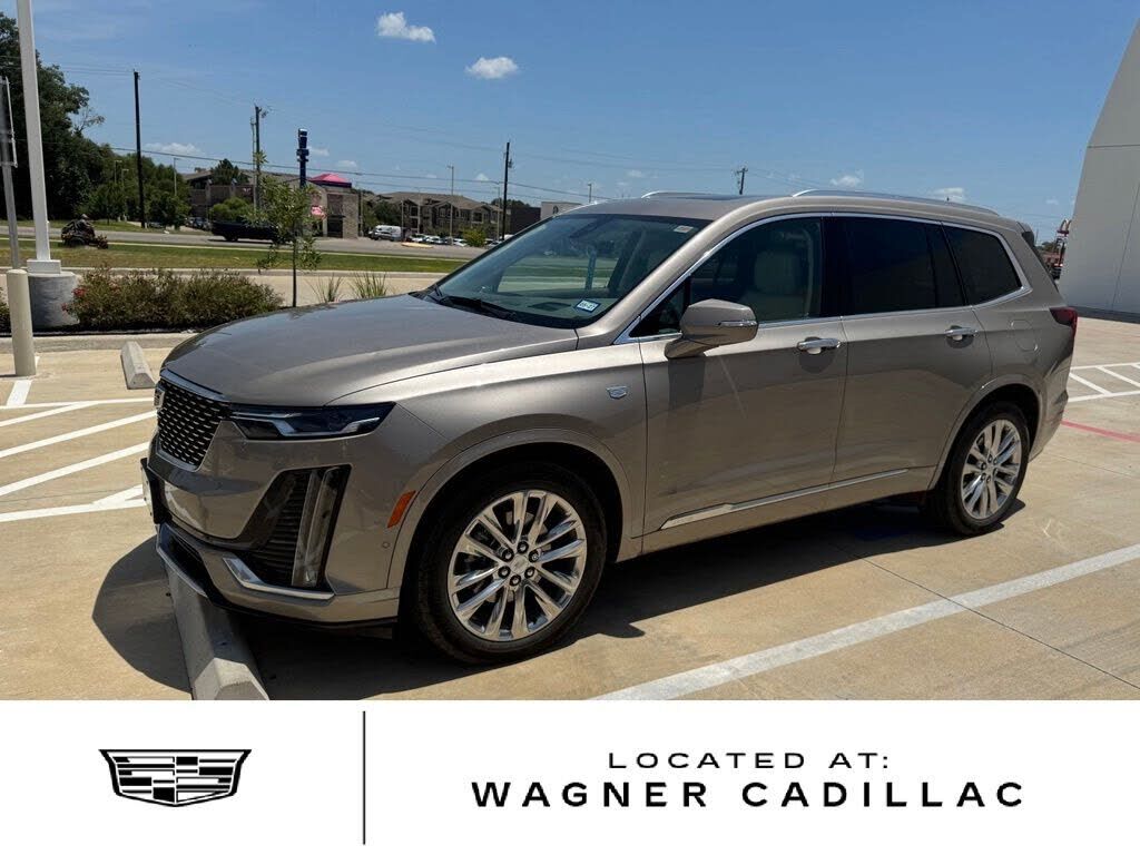 2022 CADILLAC XT6