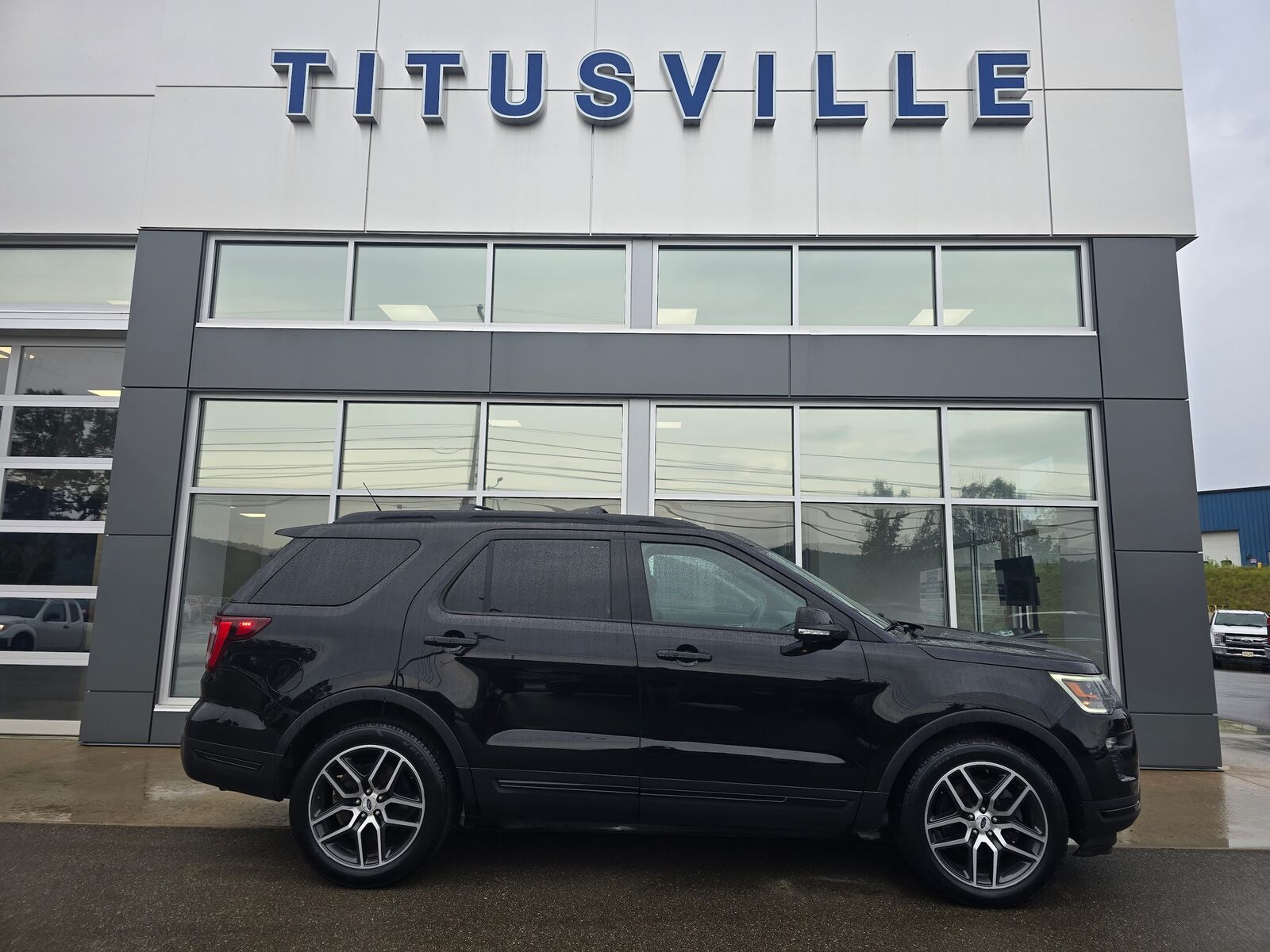 2019 FORD Explorer