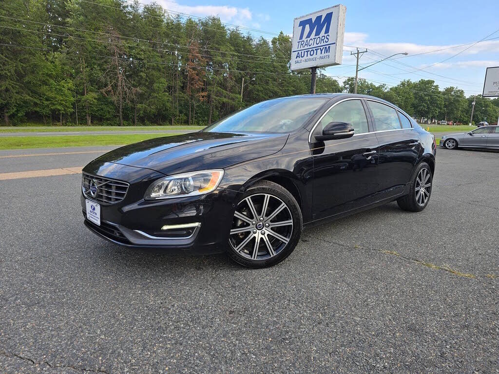 2016 VOLVO S60