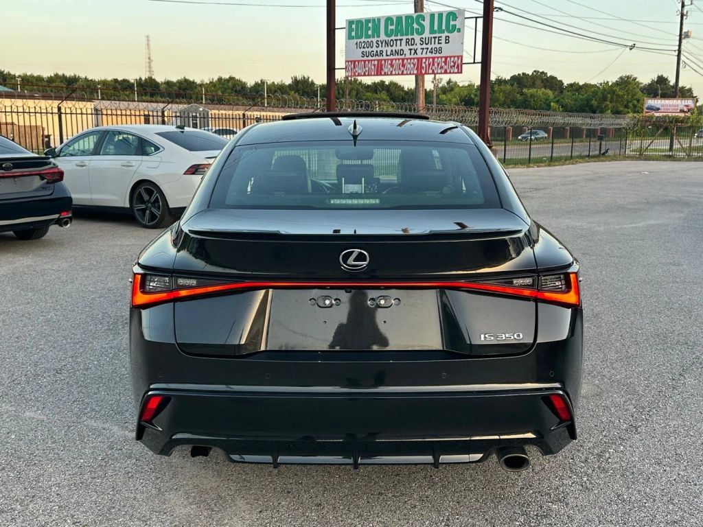 2023 LEXUS IS
