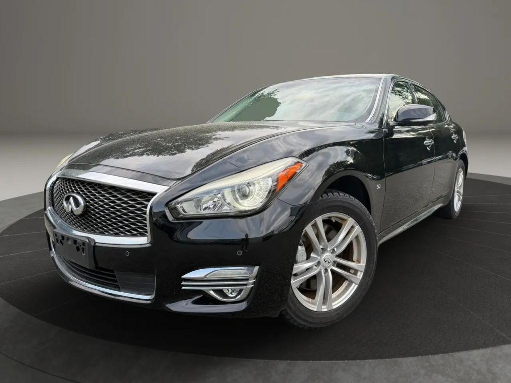 2016 INFINITI Q70L