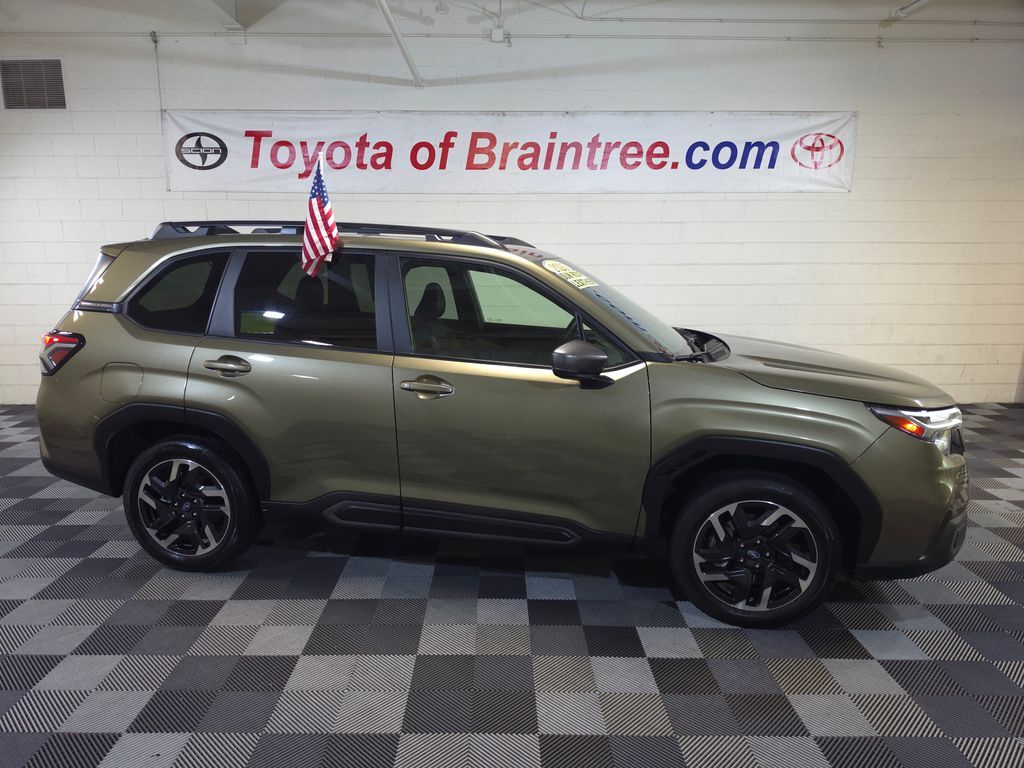 2025 SUBARU Forester