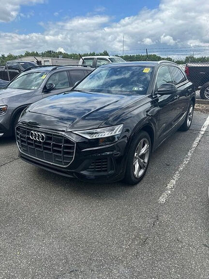 2021 AUDI Q8