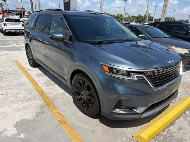 2023 KIA Carnival