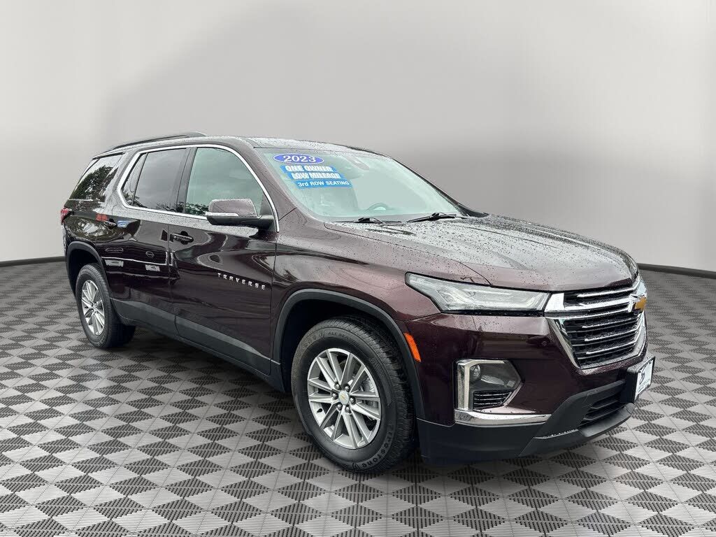 2023 CHEVROLET Traverse