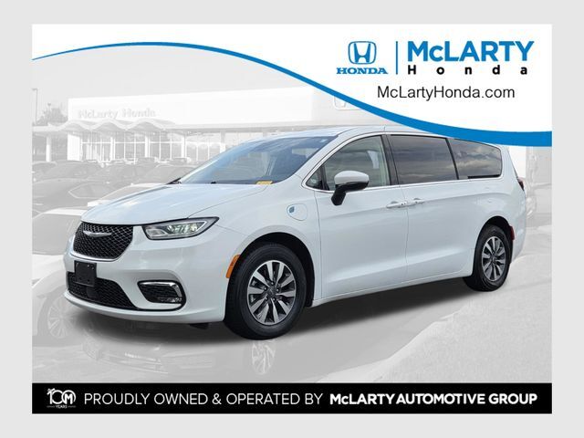 2023 CHRYSLER Pacifica