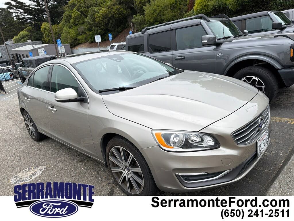 2016 VOLVO S60