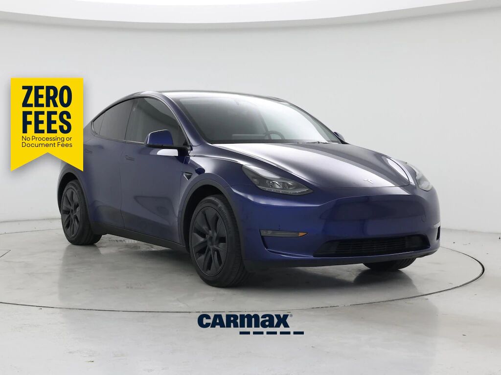2025 TESLA Model Y