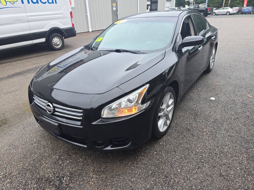 2012 NISSAN Maxima