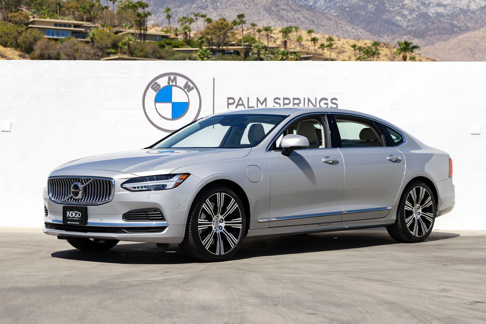 2024 VOLVO S90