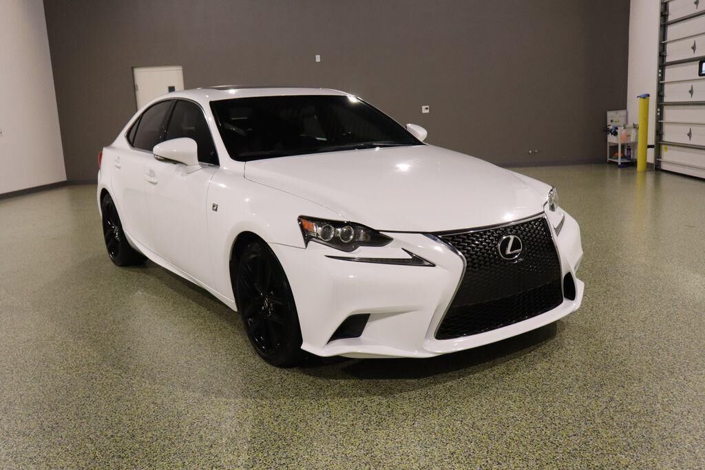 2016 LEXUS IS
