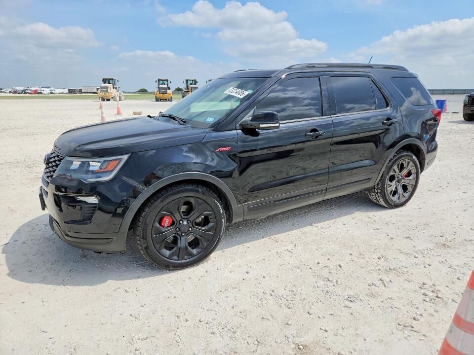 2018 FORD Explorer