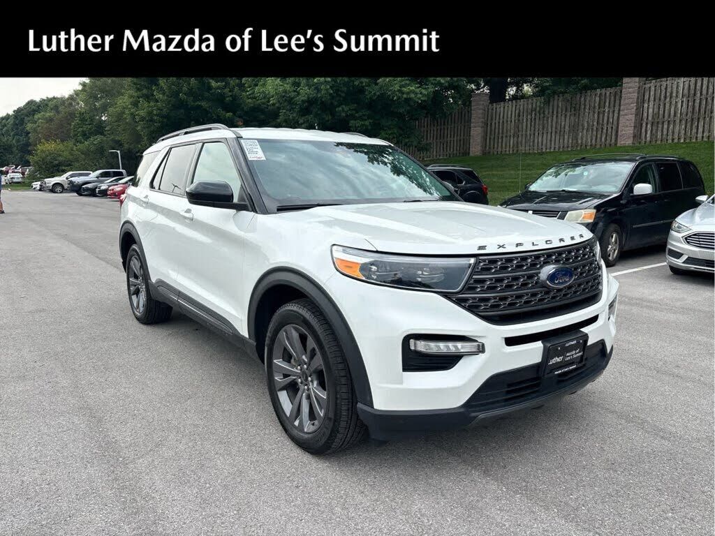 2022 FORD Explorer
