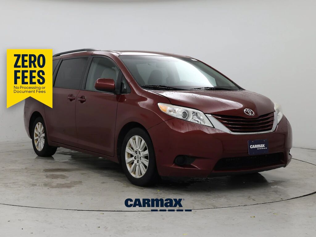 2015 TOYOTA Sienna