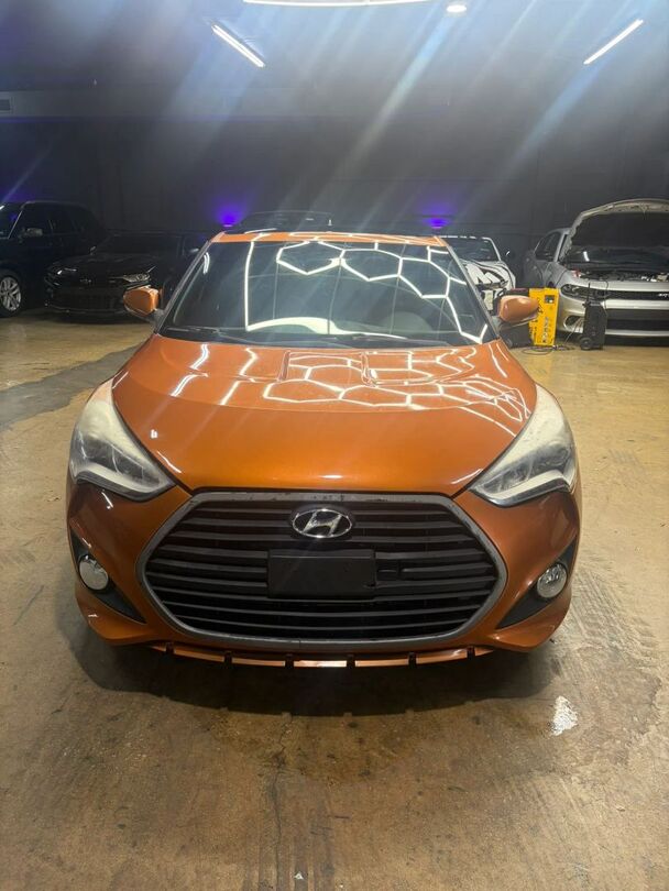 2016 HYUNDAI Veloster