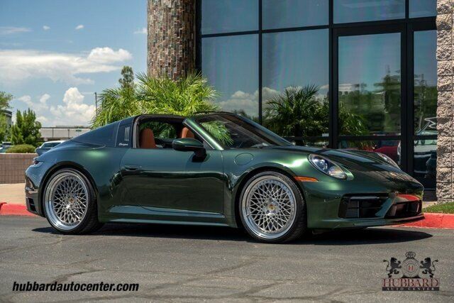2024 PORSCHE 911