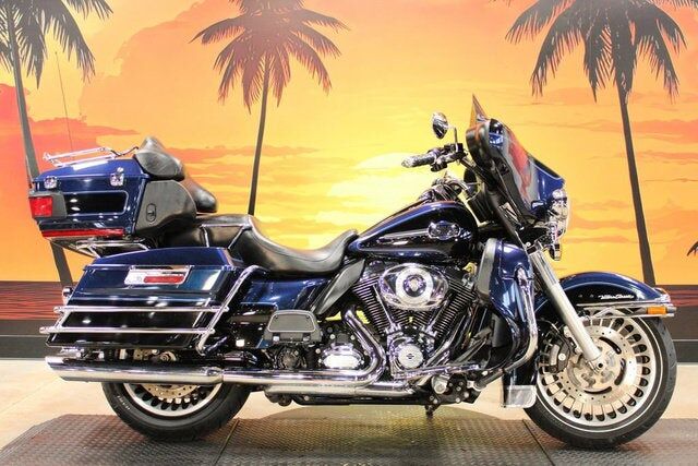 2012 HARLEY DAVIDSON Electra Glide Ultra Classic 103