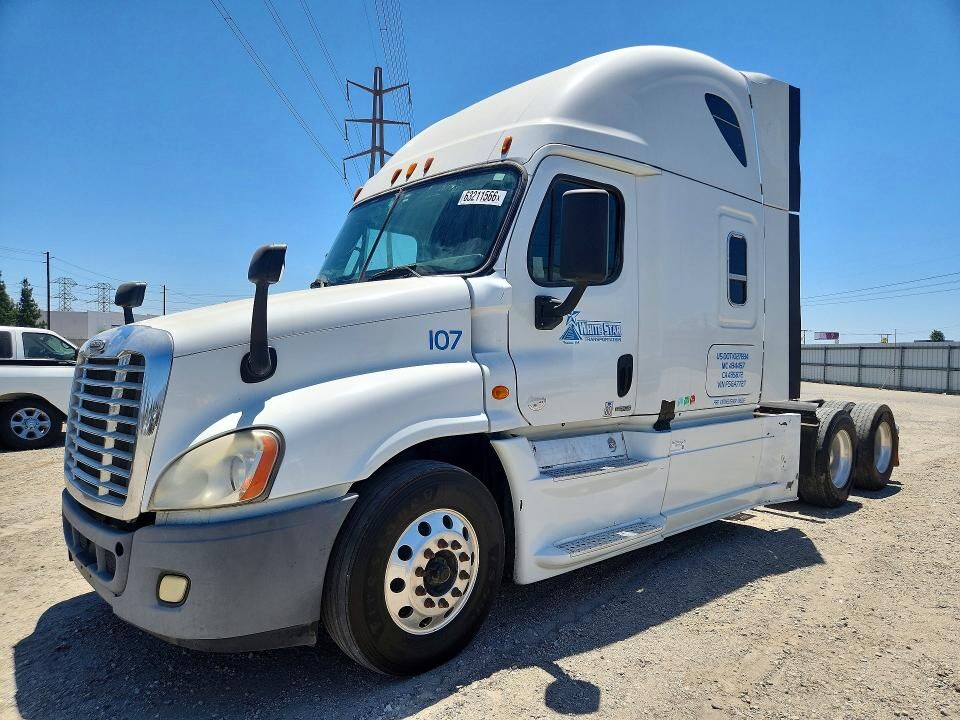2015 FREIGHTLINER Cascadia
