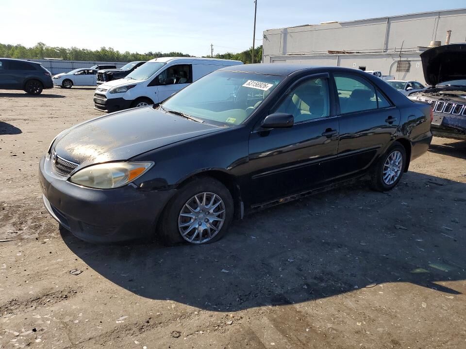 2004 TOYOTA Camry