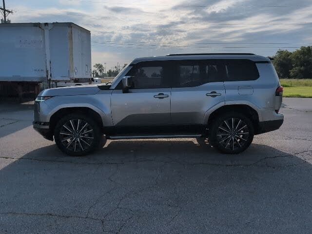 2024 LEXUS GX
