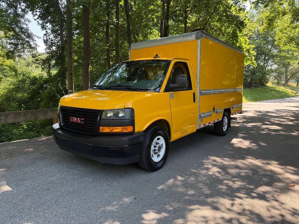 2021 GMC Cutaway Chassis